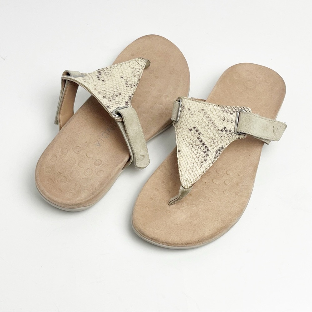 VIONIC Wanda Bone Snake Embossed Adjustable T-Straps Thong Sandal 9 Beach Casual